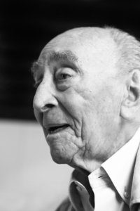 Yiannis_Moralis_painter_greece_by_portrait_photographer_dimitris_vlaikos
