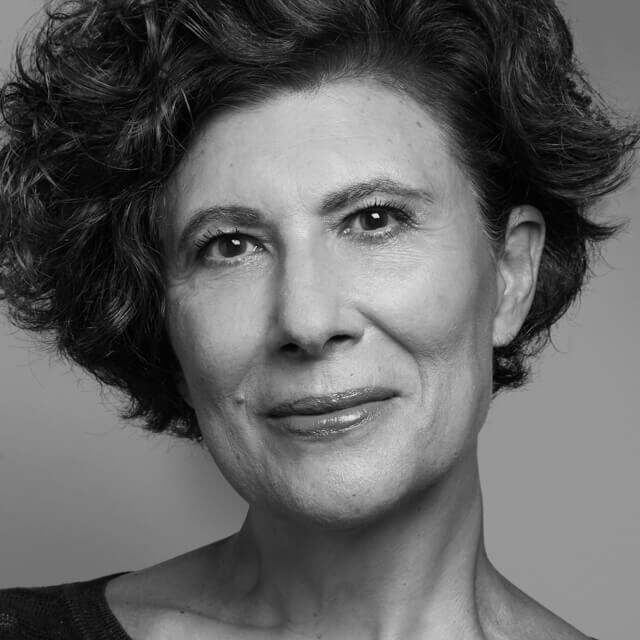 Maria_katsounaki_journalist_by_Portrait_headshot_Photographer_Athens