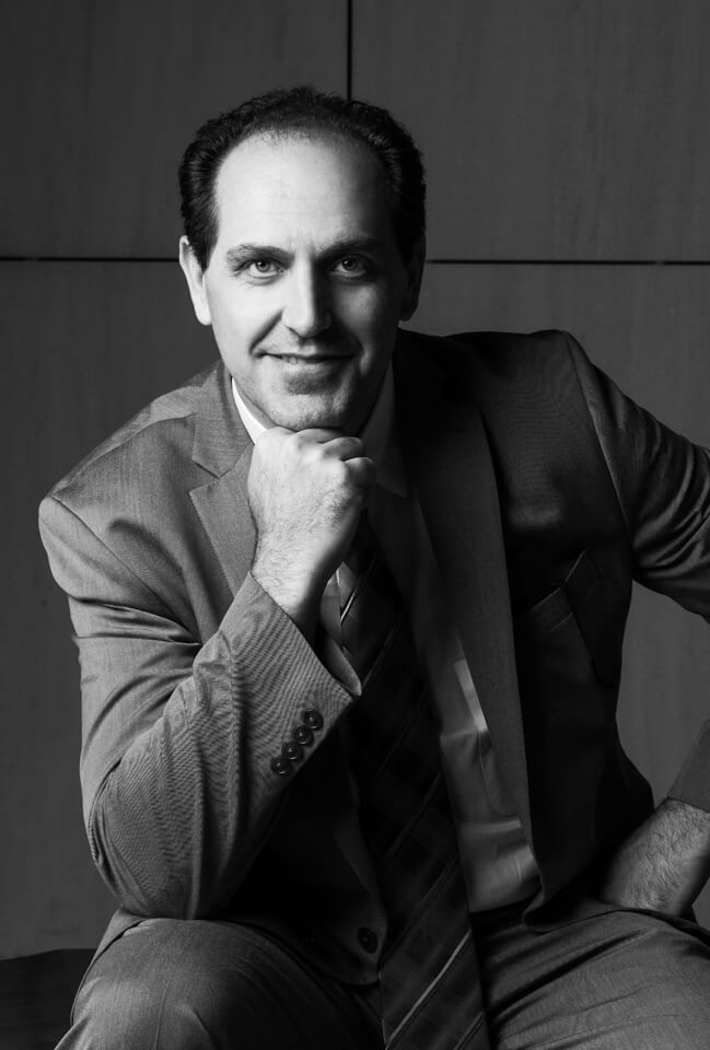 Dr.George Velmahos_by_portrait_photographer_athens_greece_advertising_commercial_headshot_Dimitris_Vlaikos-3