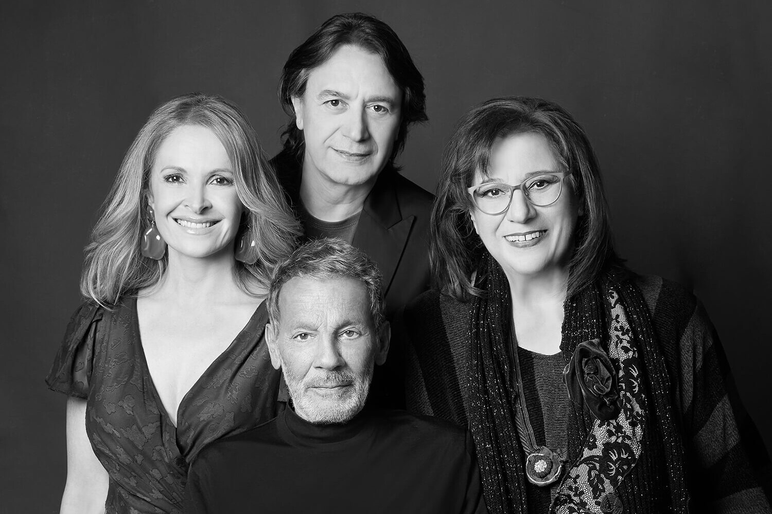 Xarhakos-Farantouri-Kotsiras-Saia-portrait_photography_vlaikos