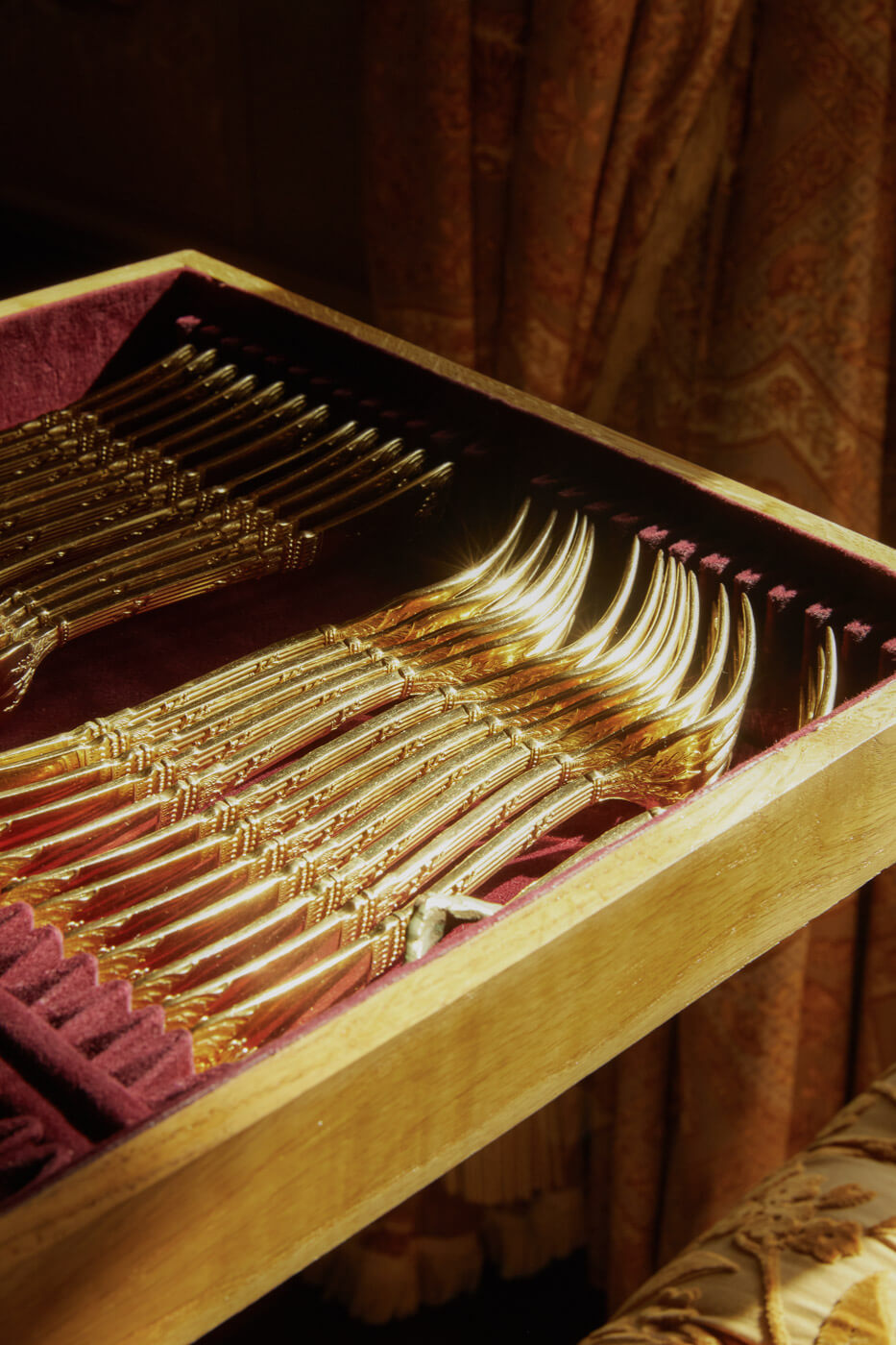 Historical-Dinner-Grande-Bretagne-Royal-Suite-Athens-Luxury-Food-Photography_Dimitris_Vlaikos_-10